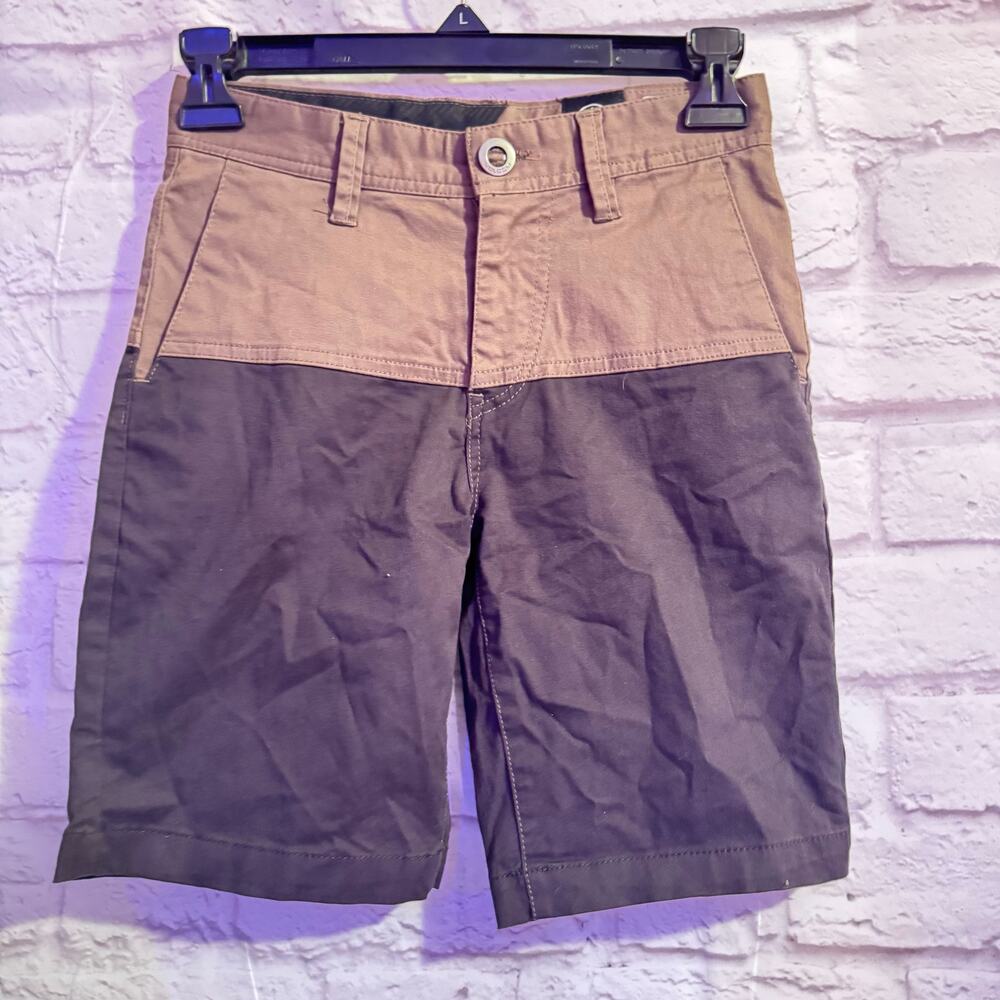 VOLCOM SZ 24 brown Slim Fit Shorts 8” inseam